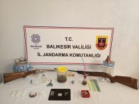 Balıkesir İl Jandarma Komutanlığı’nca Gönen’de uyuşturucu madde imal ve ticareti
