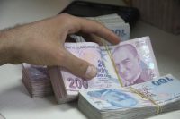 Gaziantep’te bir kuyumcuda yanlış hesaplama sonucu altın bozdurmaya gelen çifte