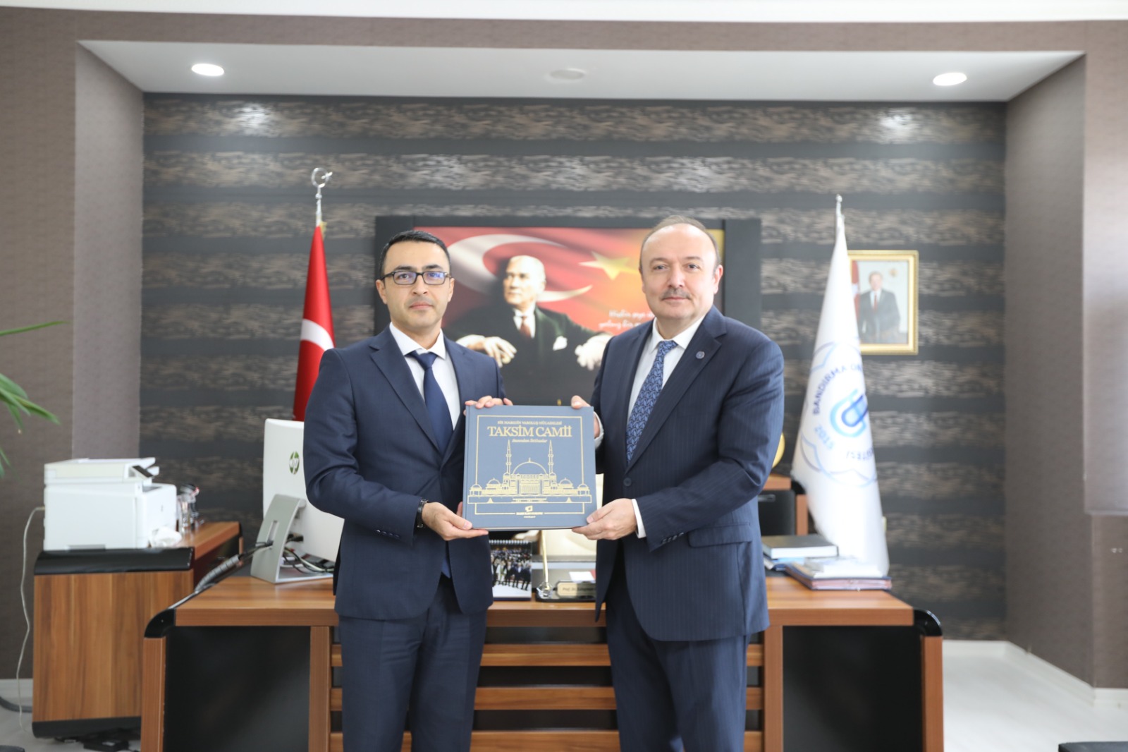 BAÜN, BİK Müdürü’nü ağırladı Basın İlan Kurumu (BİK) Balıkesir İl Müdürü Halil İbrahim Parlak,