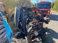 Balıkesir’in Burhaniye ilçesinde iki gün önce, aracıyla elektrik direğine çarparak