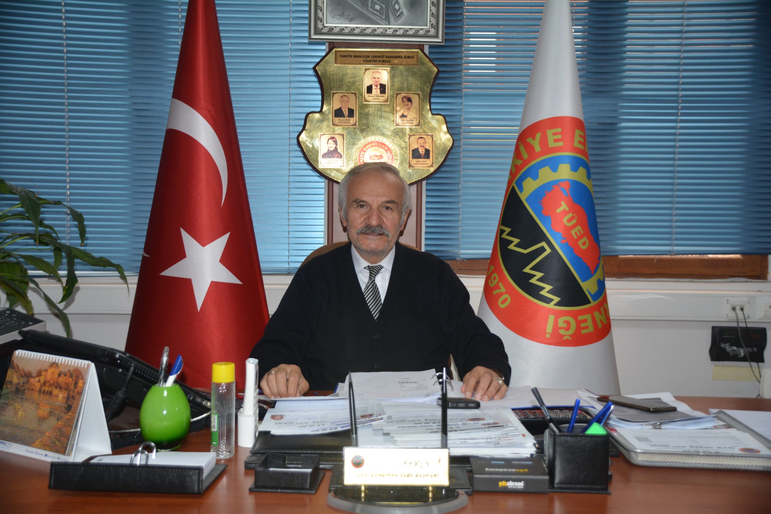 Emeklilere Cumhuriyet’in 100. Yılı’na özel yatırılacak olan ikramiyelerden sigortalı çalışan