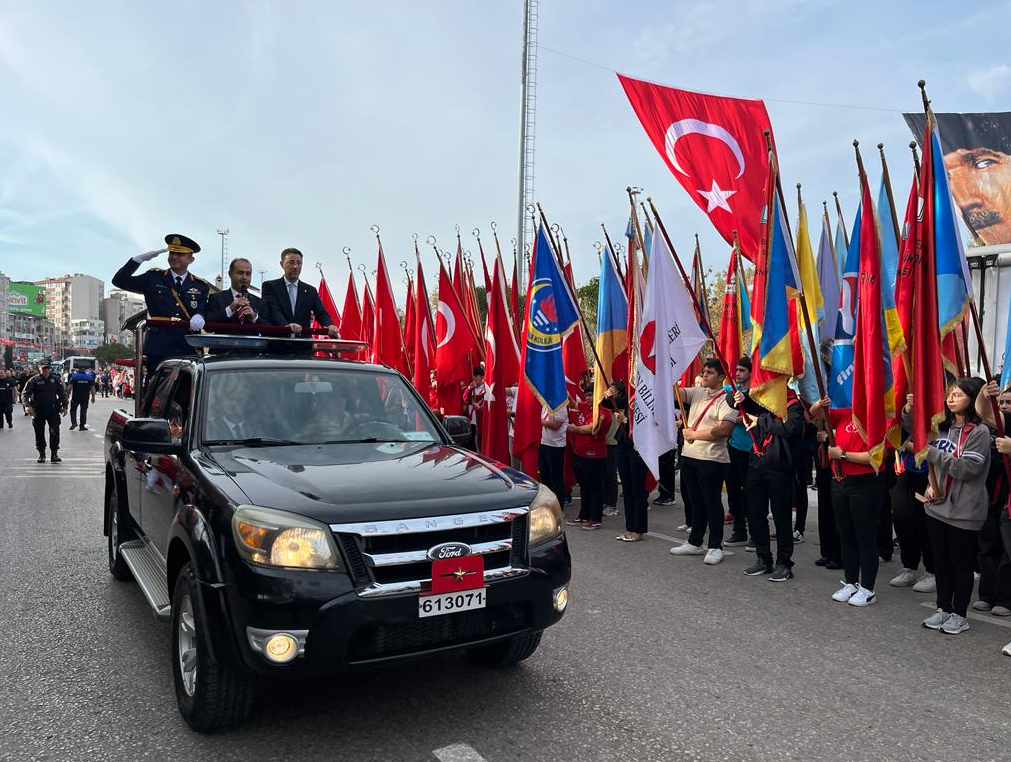 Cumhuriyet’in 100’üncü yılı, Bandırma’da düzenlenen resmi törenle kutlandı.29 Ekim Cumhuriyet