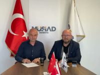 Müstakil Sanayici ve İşadamları Derneği (MÜSİAD) Bandırma şubesi şehrin önde