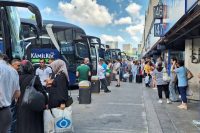 15 Temmuz Demokrasi Otogarı’nda park halindeki otobüs alev alev yandı
