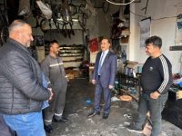 Bandırma Kaymakamı Engin Aksakal, Bandırma esnafını ziyaret etti. Esnafla sohbet