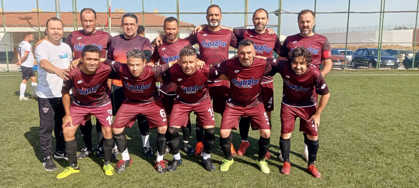 Ege Masterler Ligi C gurubunda mücadele eden Bandırma Gençlerbirliği Soma