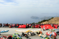Muğla Fethiye’de Cumhuriyet’in 100. yıl dönümü etkinlikleri çerçevesinde, pilotlar 100