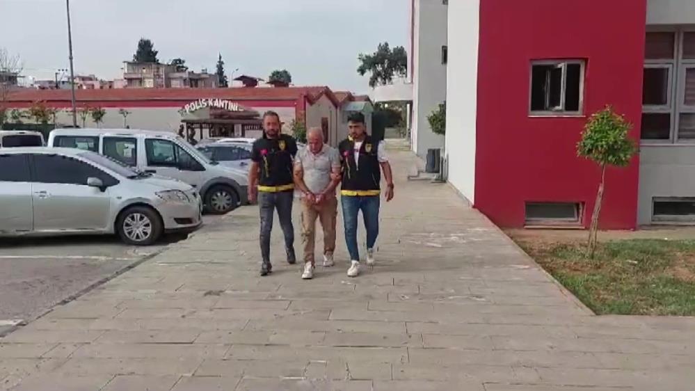 Adana’da çocuklarının gözü önünde eşini tabancayla vurarak öldüren emekli astsubay