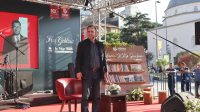 Bandırma Kitap Günleri’nin 8’inci gününde FOX Tv Sunucusu Selçuk Tepeli