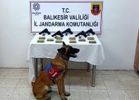 Balıkesir İl Jandarma Komutanlığı ekipleri, Sakarya’dan Balıkesir’e silah ve mühimmat