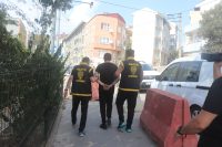 2 ayrı suçtan aranan Z.B.A (27) isimli şahıs, Motosikletli Polis
