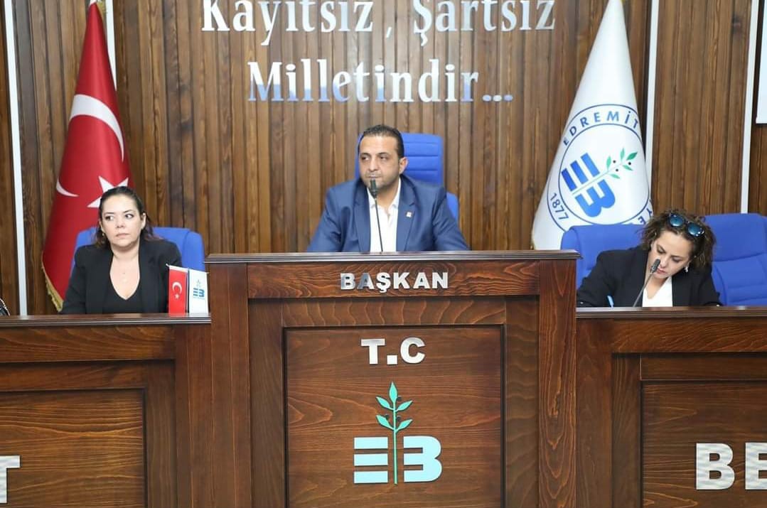 BALIKESİR’İN EDREMİT İLÇESİNDE AK PARTİ EDREMİT İLÇE BAŞKANI EKREM UMUTLU,