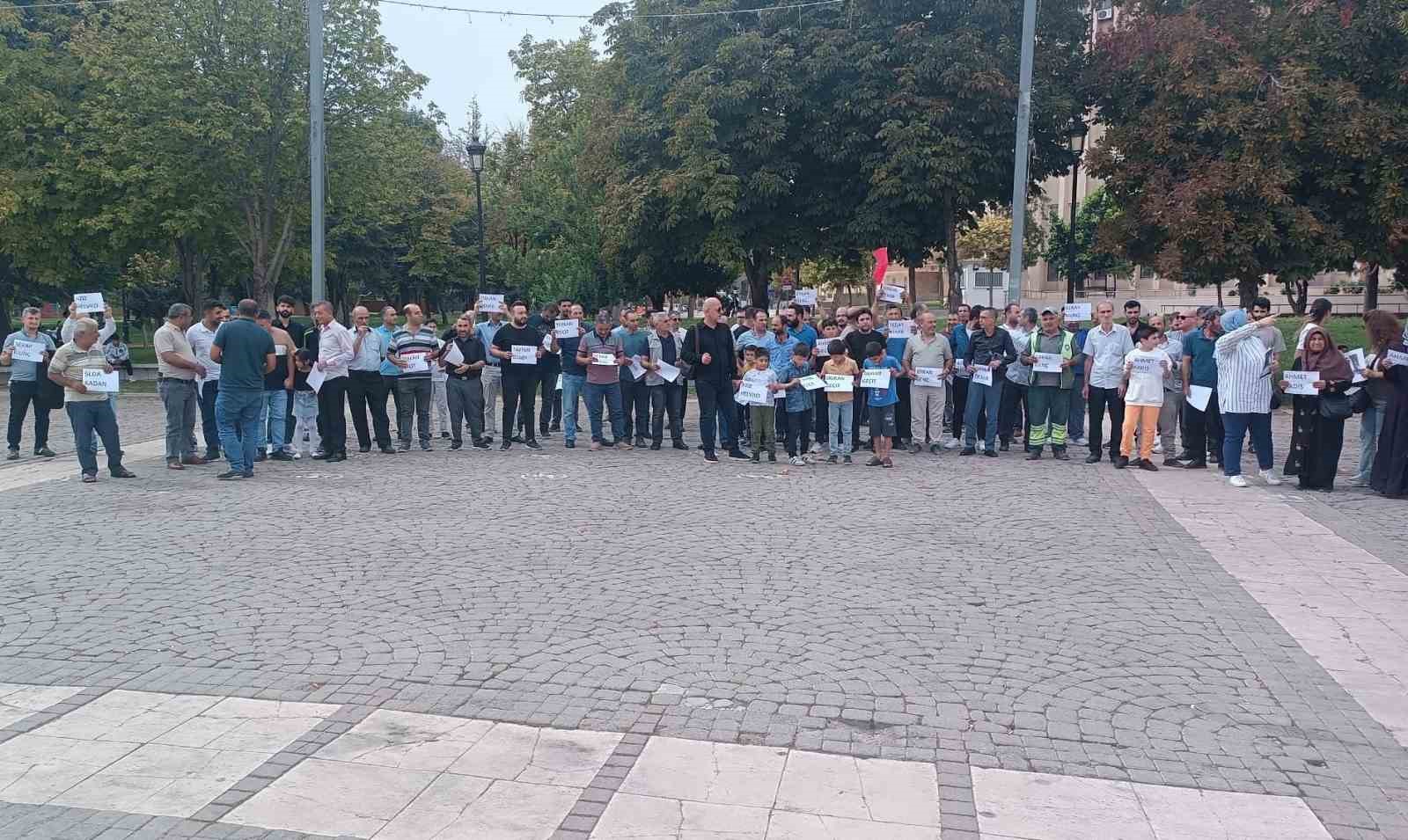 Aynı daire onlarca kişiye satıldı, ev sahibi olma hayalleri suya düştü GAZİANTEP’TE BİR İNŞAAT FİRMASI, YAPTIĞI BİNALARDAKİ DAİRELERİN HER BİRİ İÇİN