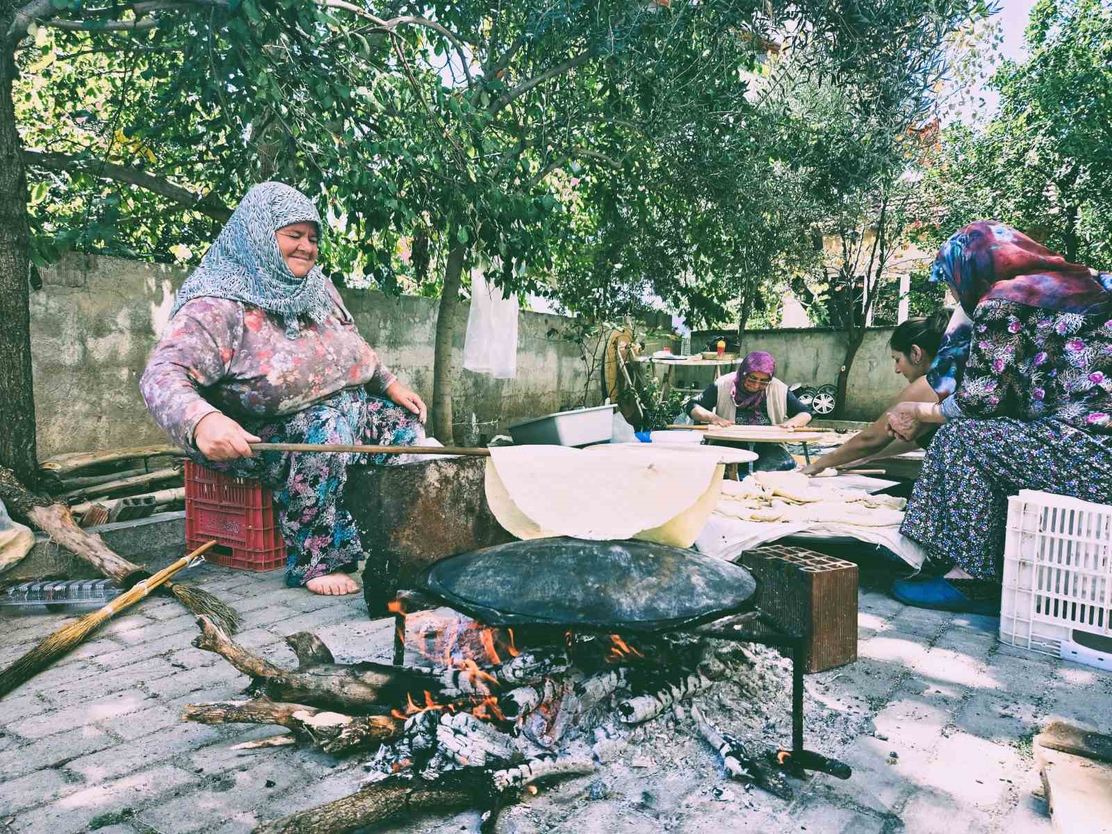 Balıkesir kışa imece ile hazırlanıyor GEÇMİŞTEN GELEN İMECE KÜLTÜRÜ İLE YAPILAN KIŞ HAZIRLIKLARI GELENEĞİ VE