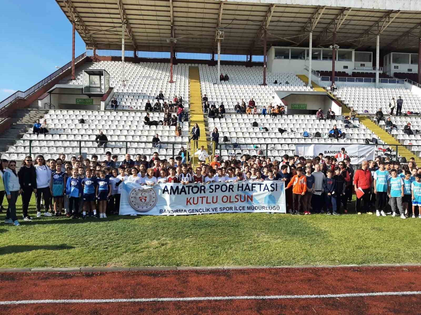 Bandırma’da, 29 Ekim Cumhuriyet Bayramı 100. Yıl Atletizm Yarışmaları düzenlendi BANDIRMA’DA 29 EKİM CUMHURİYET BAYRAMI 100. YIL ATLETİZM YARIŞMALARI DÜZENLENDİ