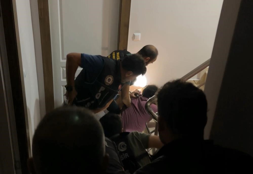 BALIKESİR'DE SON 1 HAFTADIR BÜYÜK OPERASYONLARA İMZA ATAN JANDARMA VE