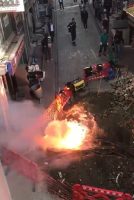 BEYAZIT'TA BEDAŞ EKİPLERİNİN ALT YAPI ÇALIŞMASI YAPTIĞI SIRADA ELEKTRİK KABLOLARINDA