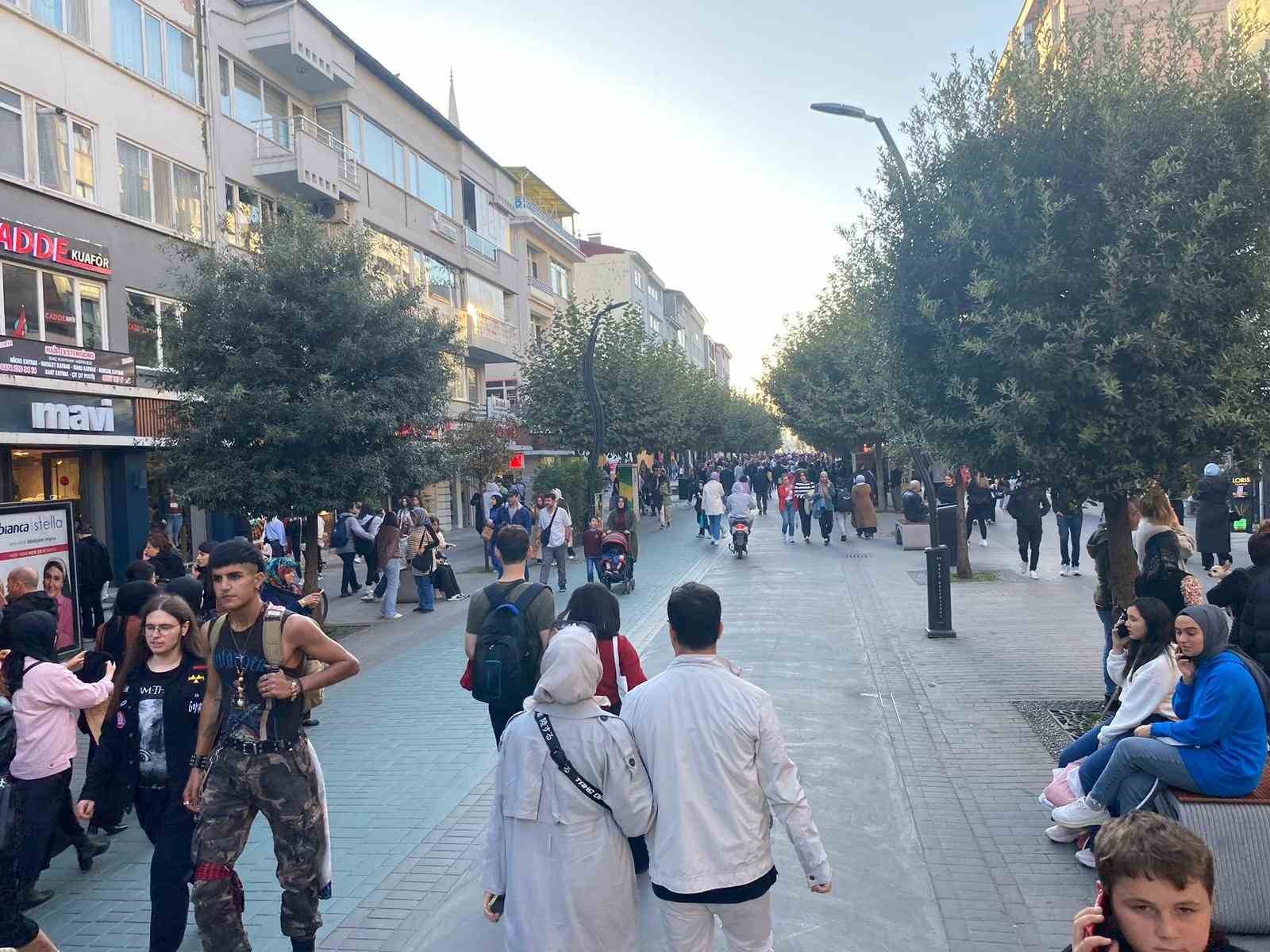 Bolu’da depremin ardından 2 artçı meydana geldi BOLU’DA 17.07’DE 4.5 BÜYÜKLÜĞÜNDE Kİ DEPREMİN ARDINDAN 2 ARTÇI DEPREM
