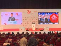 KONGREYE KATILAN İSTANBUL BÜYÜKŞEHİR BELEDİYE BAŞKANI (İBB) EKREM İMAMOĞLU, PARTİLİLERE