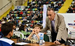 Cumhuriyet Kupası 2. Satranç Turnuvası ilk hamle ile başladı