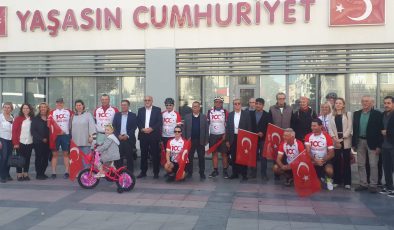“Cumhuriyet için bisiklet turu”nun yeni durağı Bandırma oldu