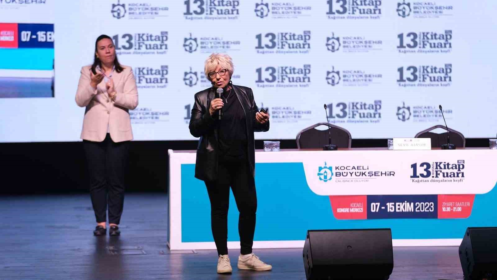 Dolunayda suç oranının artıp artmadığını Prof. Dr. Atasoy cevapladı TÜRKİYE'DE OLAY YERİ İNCELEME, KRİMİNAL LABORATUVARLARIN GELİŞMESİ VE DNA DELİLLERİNE