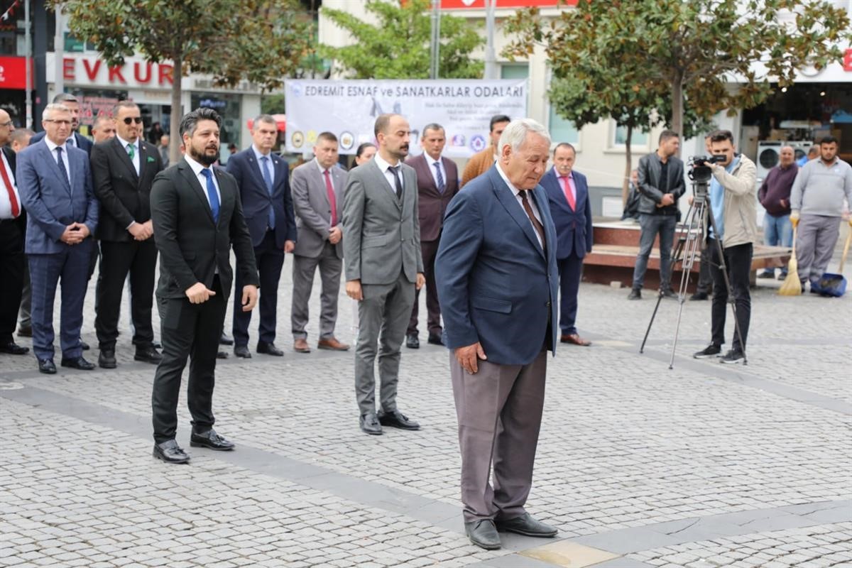Edremit’te Ahilik Haftası çeşitli etkinliklerle kutlandı AHİLİK KÜLTÜRÜNÜN YAŞATILMASI VE GELECEK KUŞAKLARA AKTARILMASI AMACIYLA KUTLANAN AHİLİK