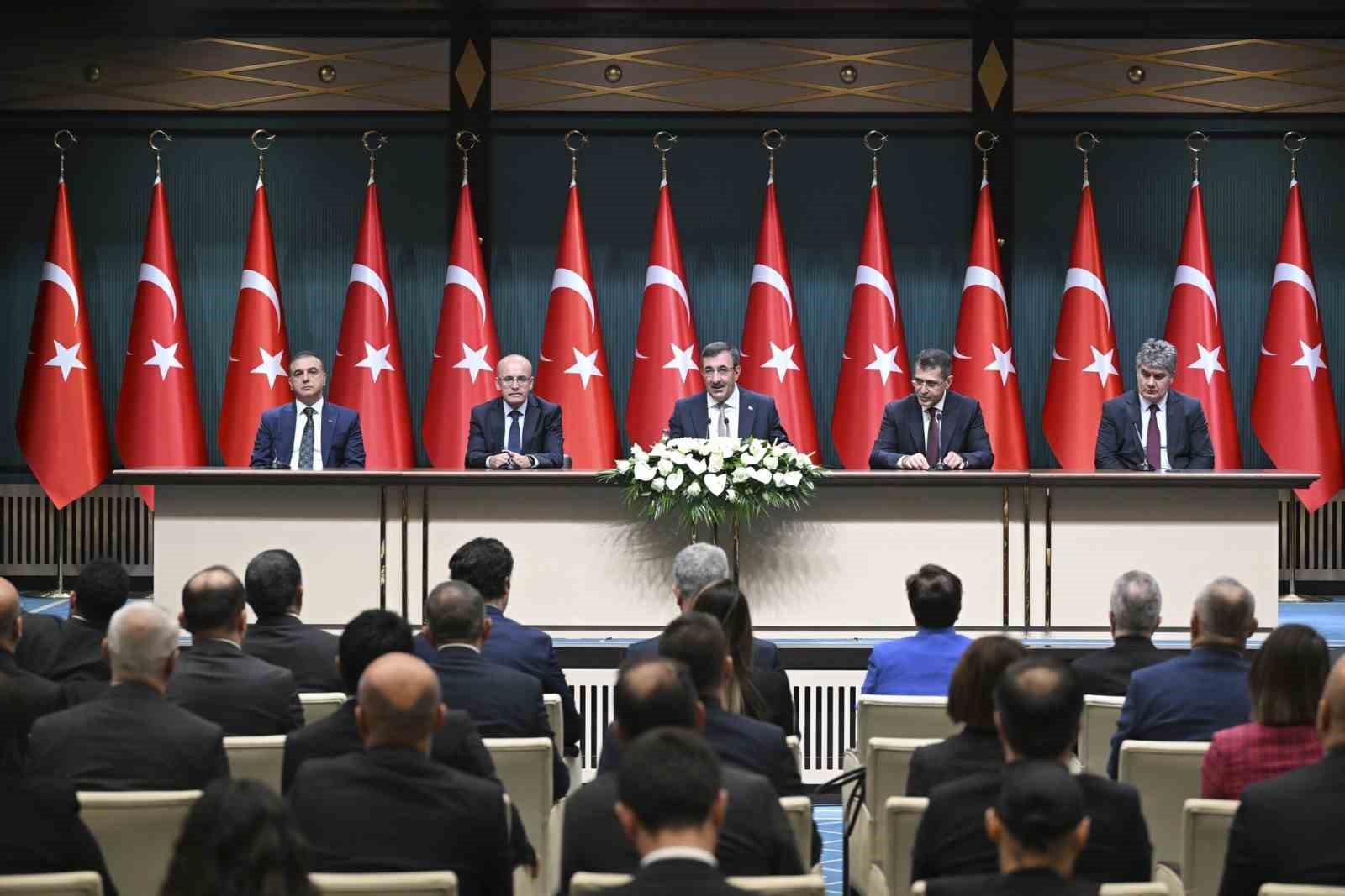 Ekonomik büyümenin yüzde 4,4 olarak olması öngörüyor” CUMHURBAŞKANI YARDIMCISI CEVDET YILMAZ, “2023 YILININ GENELİNDE EKONOMİK BÜYÜMEMİZİN YÜZDE