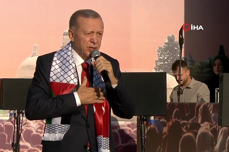 Cumhurbaşkanı Erdoğan’dan İsrail’e net mesaj Cumhurbaşkanı Recep Tayyip Erdoğan, Atatürk Havalimanı’nda düzenlenen “Büyük Filistin Mitingi”nde