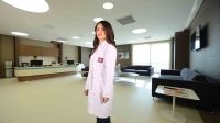 ERGENLİK DÖNEMİNDE EBEVEYNLERİN TUTARLI DAVRANIŞLAR SERGİLEMESİNİN ÇOK ÖNEMLİ OLDUĞUNU BELİRTEN