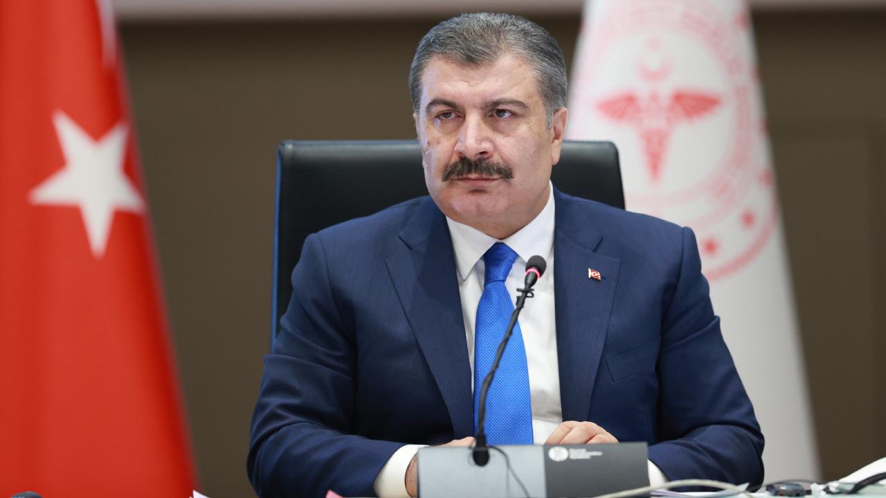 Sağlık Bakanı Fahrettin Koca, Kovid-19&rsquo;a ilişkin, "Mevsimsel hale gelmesi &ouml;n&uuml;m&uuml;zdeki