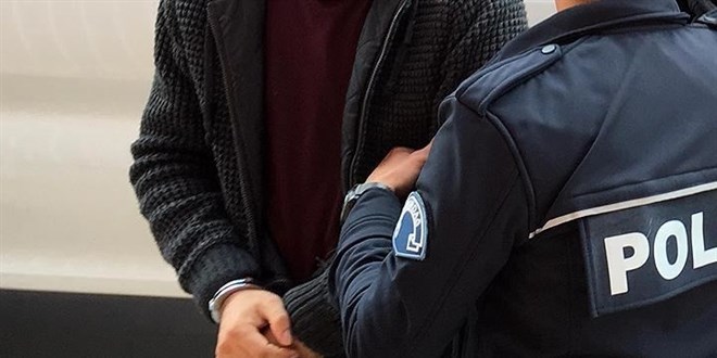 Bandırma İlçe Emniyet Müdürlüğü tarafından Haydarçavuş Mahallesi’nde 4 Suriyeli kaçak
