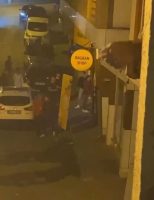 BURSA’DA İKİ GRUP ARASINDA ALACAK VERECEK MESELESİ NEDENİYLE TARTIŞMA YAŞAYAN