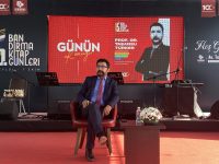 Bandırma Belediyesi tarafından düzenlenen 5’nci Bandırma Kitap Günleri’nin 7’nci gününde