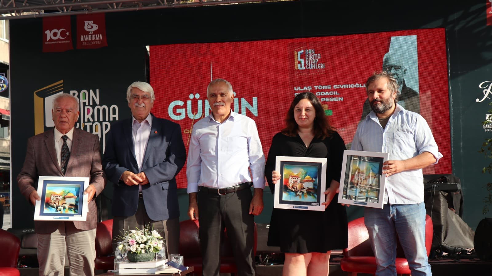 Bu yıl 5’incisi gerçekleştirilen Kitap Günleri’nin 6’ncı gününde Ahmet Pesen,