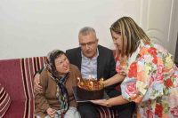 59 YAŞINDAKİ GÖRME ENGELLİ ZEYNEP KARAKUŞ’U DA EVİNDE ZİYARET ETTİ.