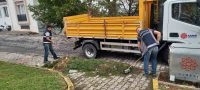 KARESİ BELEDİYESİ YEŞİL ALANLARDA BAKIM ÇALIŞMASI YAPIYOR