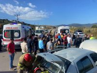 Erdek Bandırma karayolu Mamun Bahçeleri civarında meydana gelen trafik kazasında