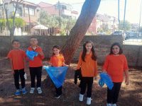 MİNİK ÖĞRENCİLERDEN BÜYÜK TEMİZLİK
