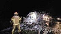 BURSA’DA MOTOR KISMINDAN ÇIKAN YANGIN KARGO ARACINI KULLANILAMAZ HALE GETİRDİ.