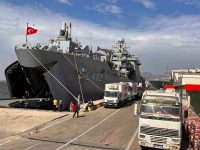 MSB: “TCG Bayraktar  gemisi insani yardım malzemelerini Libya’ya ulaştırdı