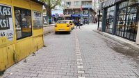 TAKSİ DURAĞINDA MEYDANA GELEN OLAYDA TAKSİCİ SUAT SARGIN(40) KALBİNE ALDIĞI