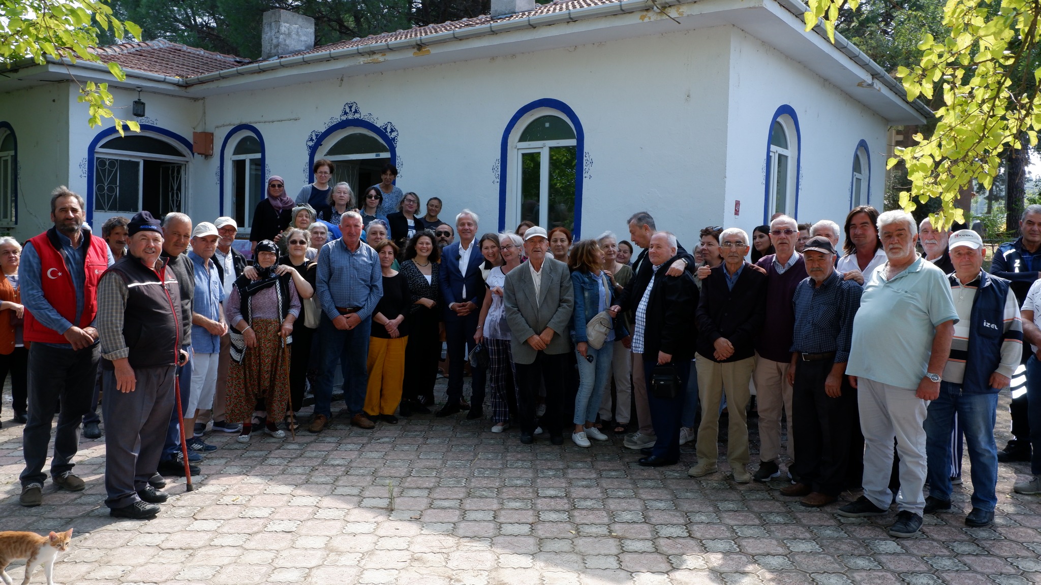 Susurluk Belediye Başkanı Nurettin Güney, çeşitli ziyaretler kapsamında öğrencilerle ve