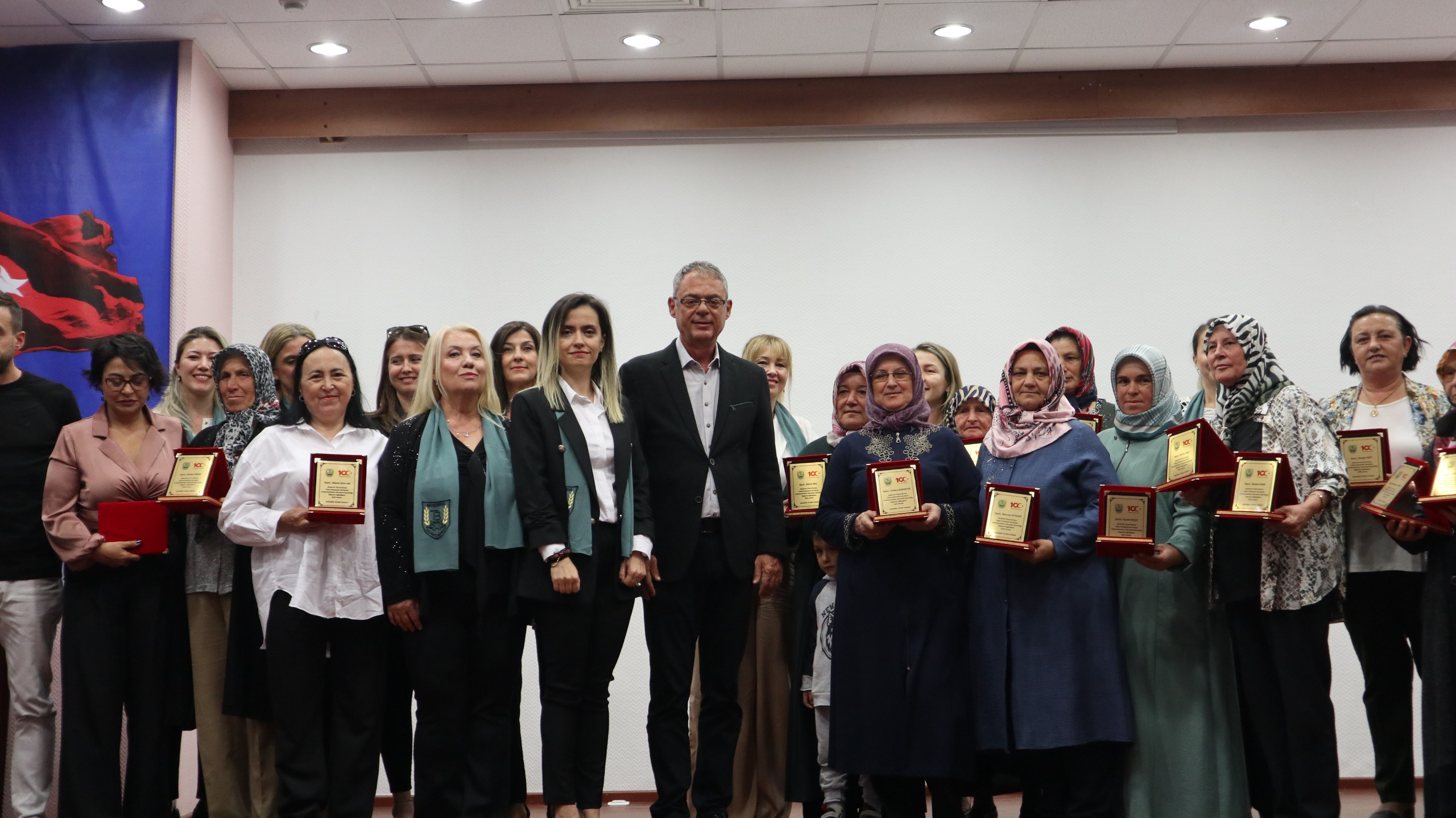 Bandırma Ticaret Borsası Kadın Girişimciler Kurulu, Cumhuriyet’in 100’üncü yılına özel