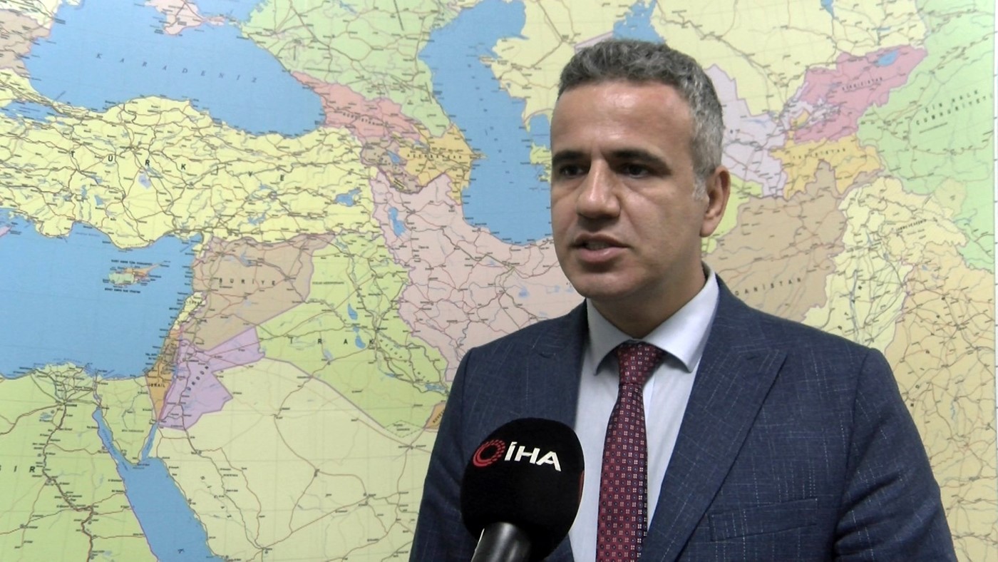 Prof. Dr. Pirinççi: “Geçmişten gelen tecrübesiyle Türkiye arabulucu olacaktır” ULUDAĞ ÜNİVERSİTESİ ULUSLARARASI İLİŞKİLER BÖLÜMÜ ÖĞRETİM ÜYESİ PROF. DR. FERHAT