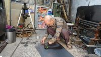 Mardin’de 35 yıldır soba üretimi yapan usta, kış aylarında zehirlenmelere