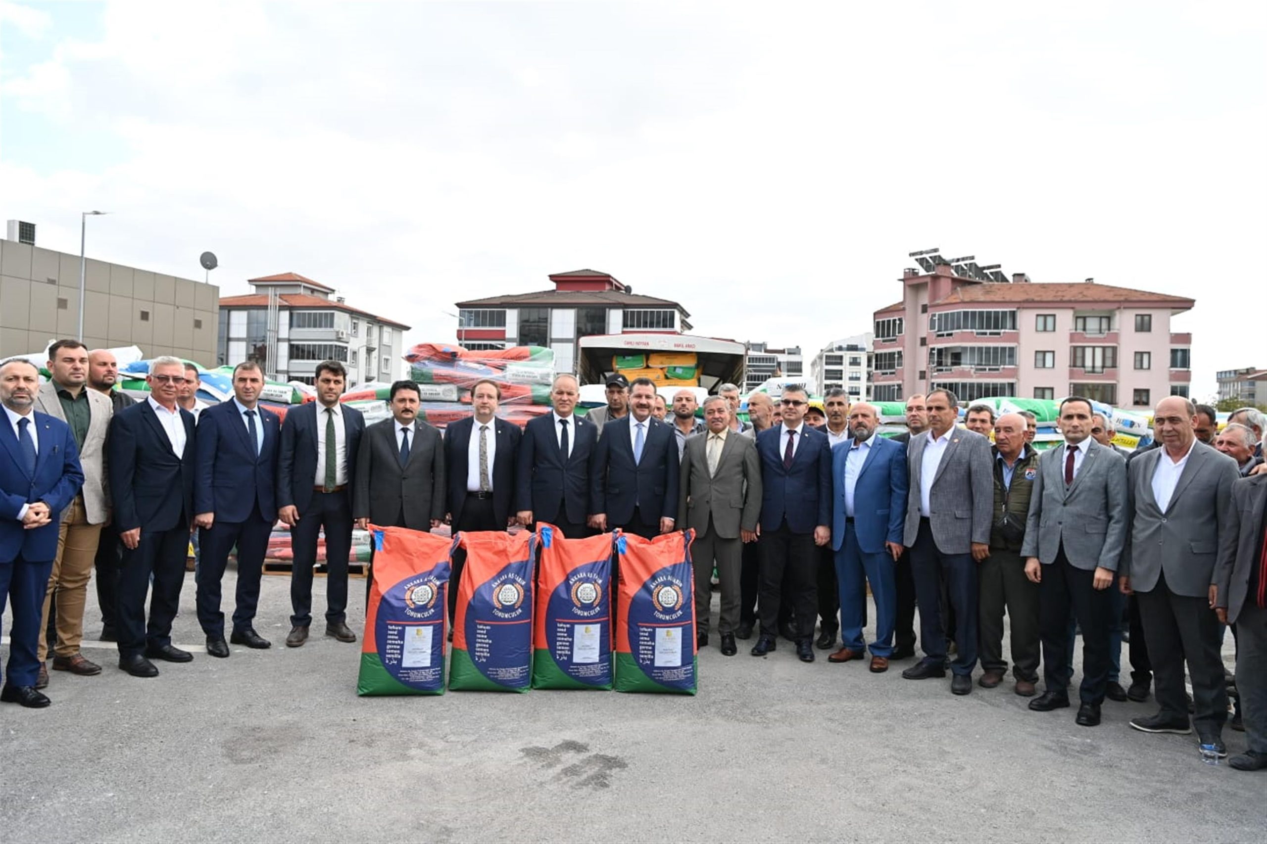 Tarım ve hayvancılığa verdiği desteklerle Balıkesir’in bereketine bereket katan Büyükşehir