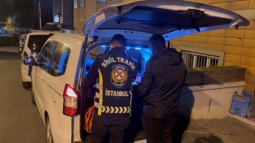 TRAFİĞİ TEHLİKEYE ATAN KAMYONET SÜRÜCÜSÜNE 4 BİN 936 TL CEZA
