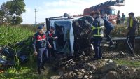 Samsun’un Bafra ilçesinde kamyonetin şarampole devrildiği kazada 1 kişi yaralandı.Kaza,
