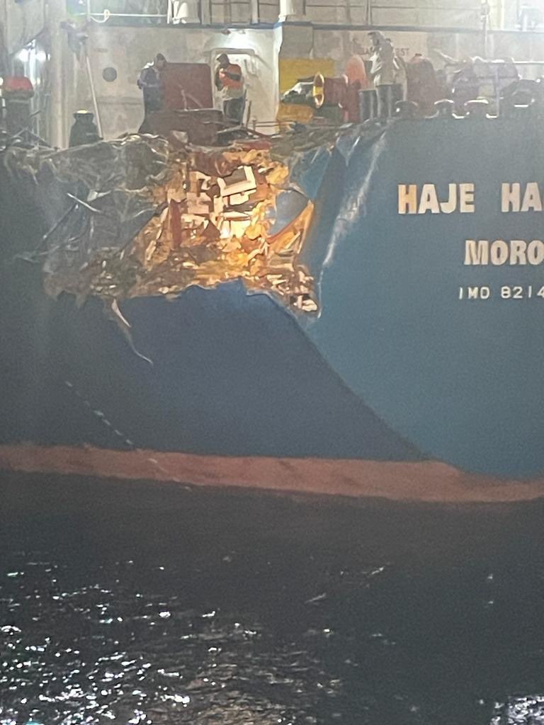 BALIKESİR'E BAĞLI MARMARA ADASI AÇIKLARINDA UKRAYNA VE RUSYA'YA AİT İKİ